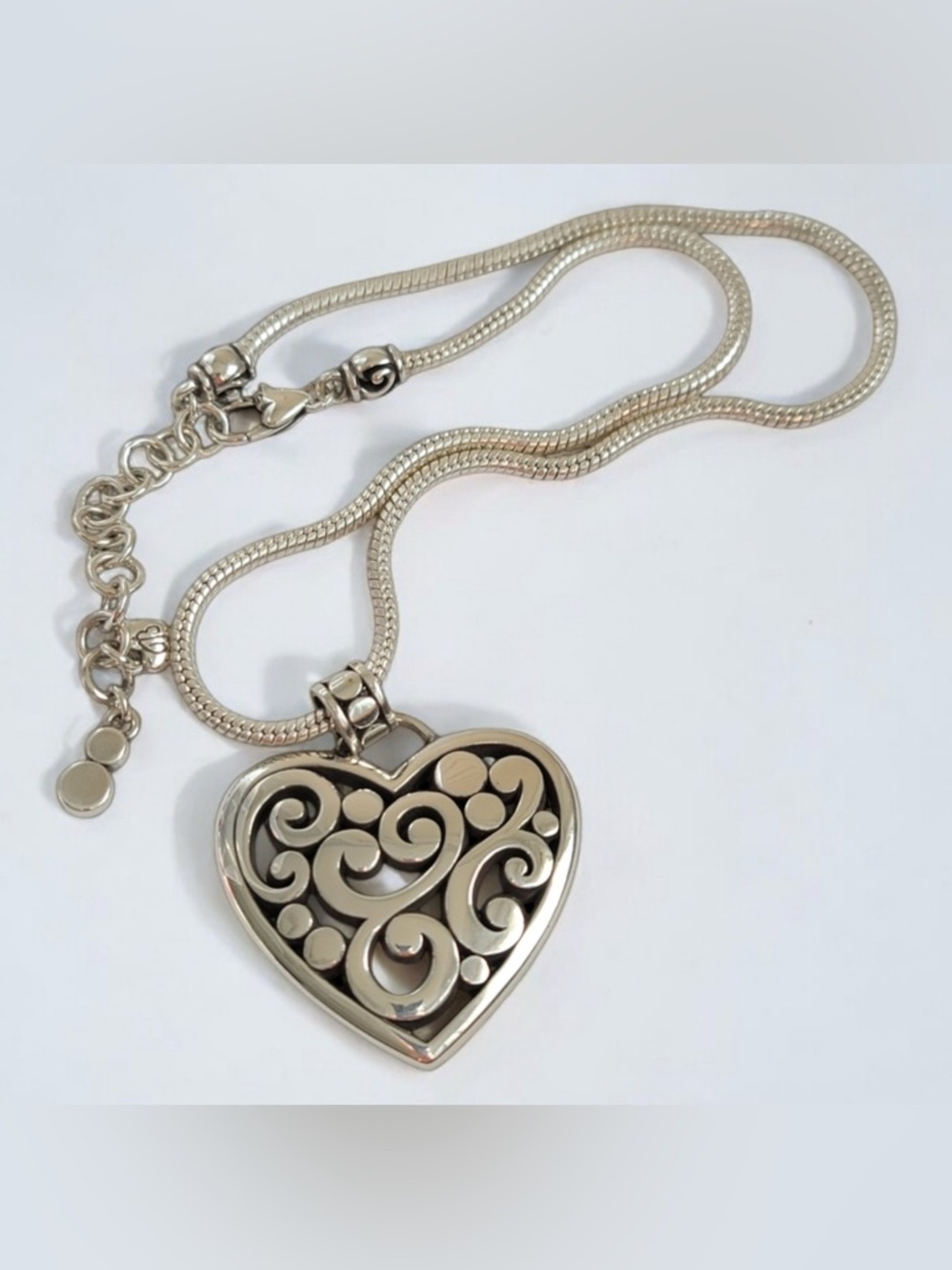 BRIGHTON Silver Plated Contempo Heart Pendant w Snake Chain Necklace & Tin